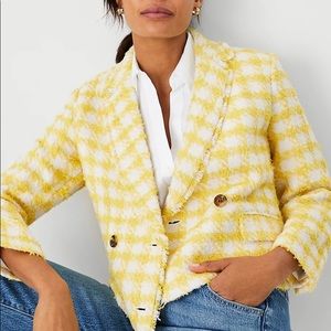 NWT Ann Taylor cropped blazer sz 6  Online Exclusive